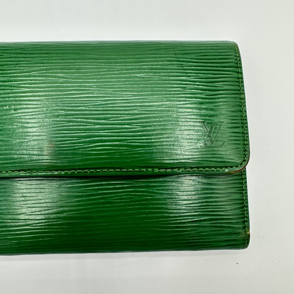 LV Louis Vuitton Green Epi Long Wallet